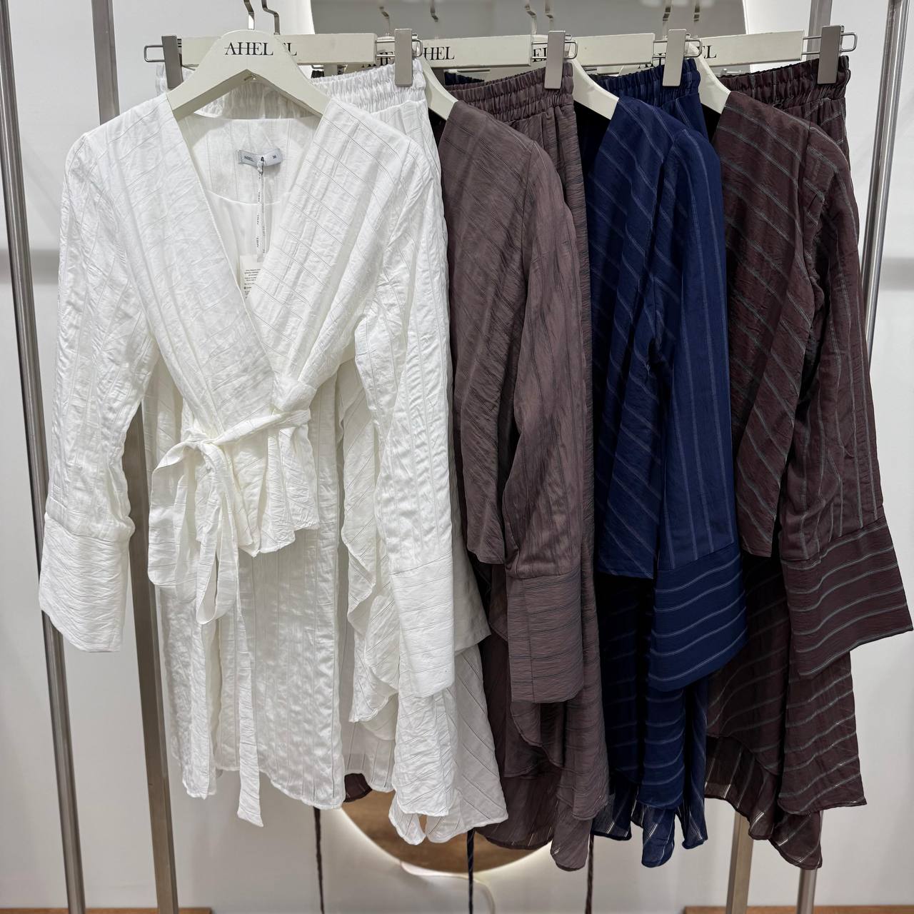 Ensemble jupe rayée à veste croisée