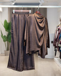 Ensemble pantalon et tunique drapée satin chocolat