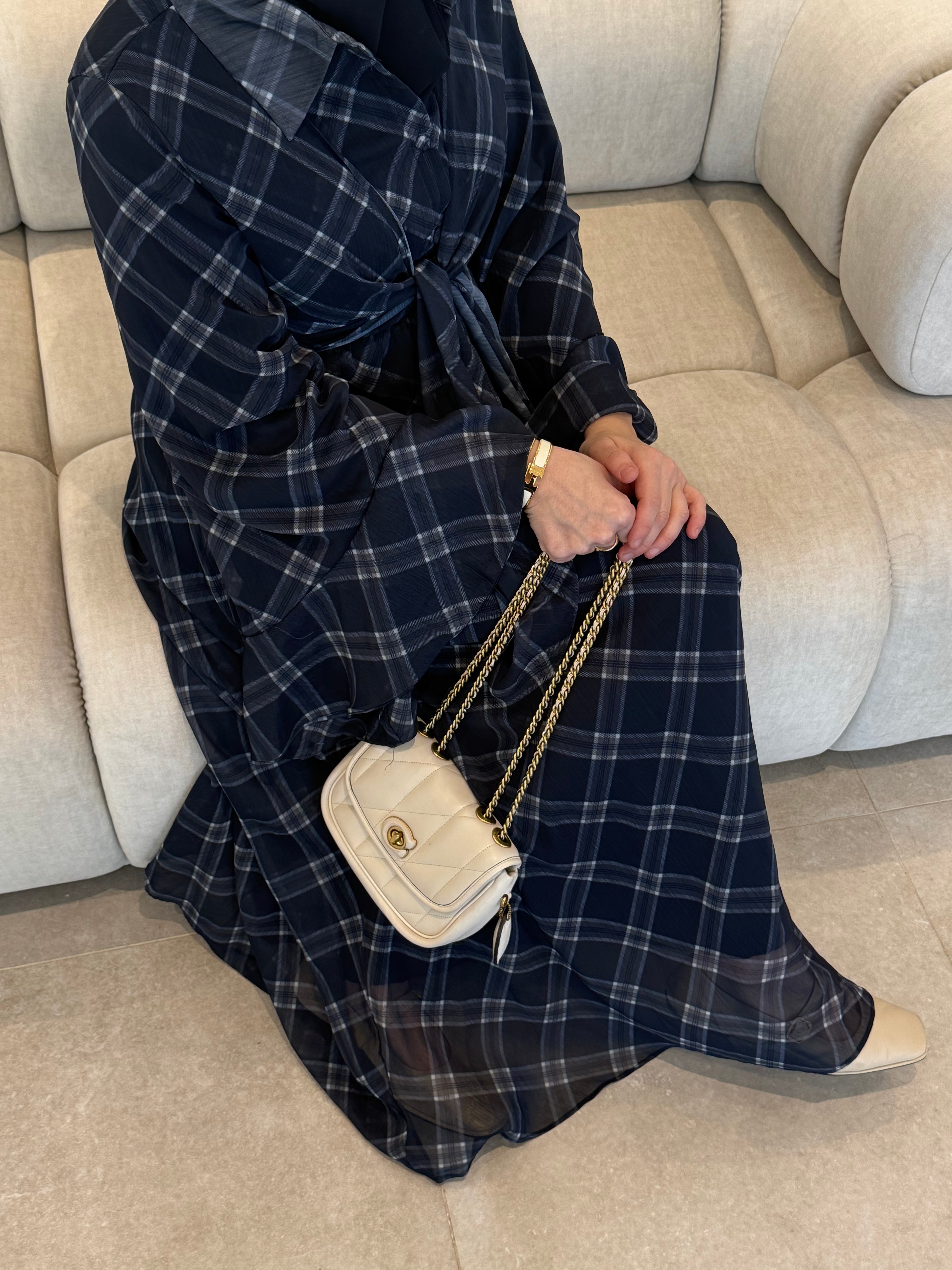 Robe en chiffon à manches volantées